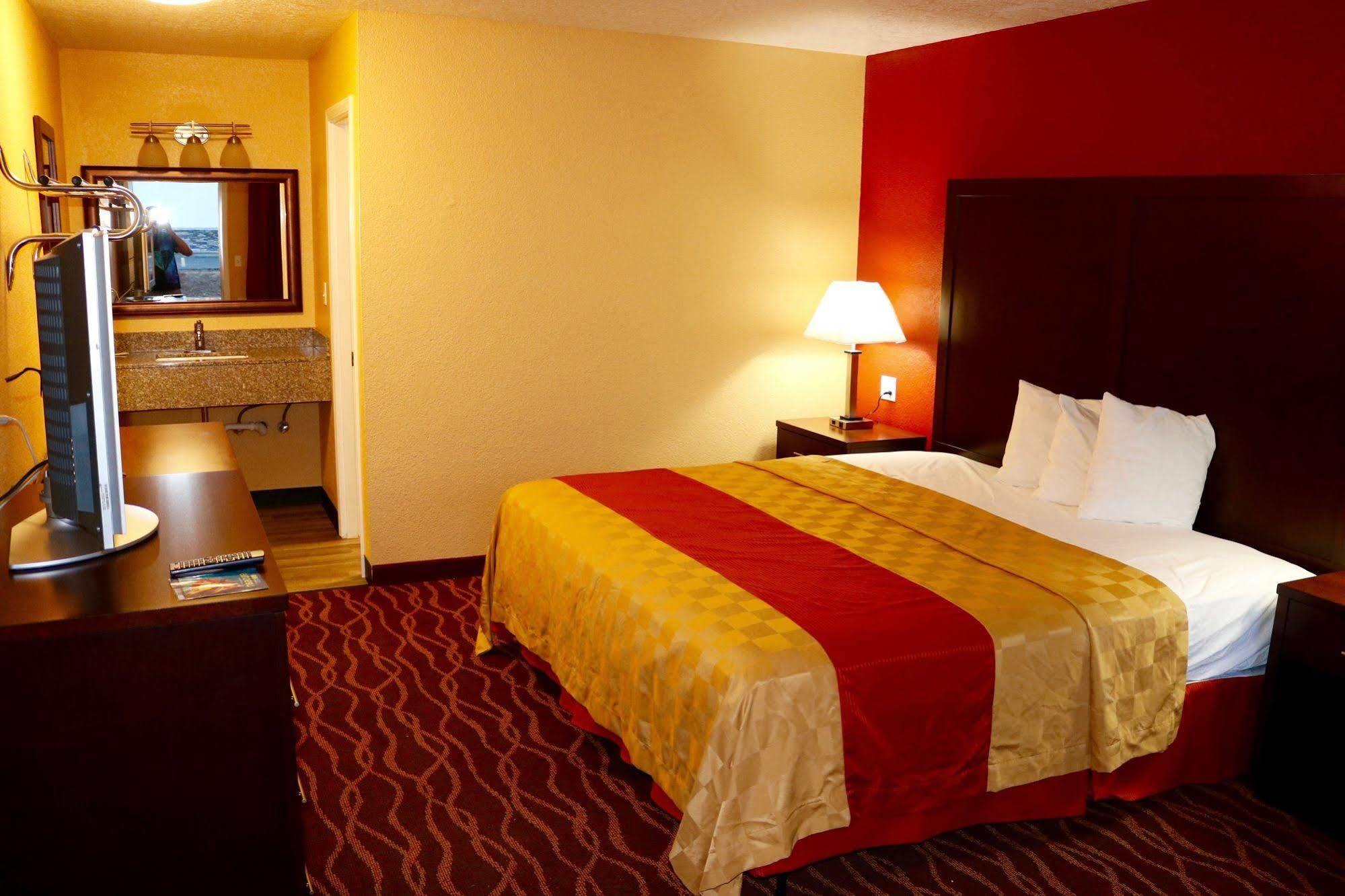 Holiday Lodge - Salem,Or Bagian luar foto